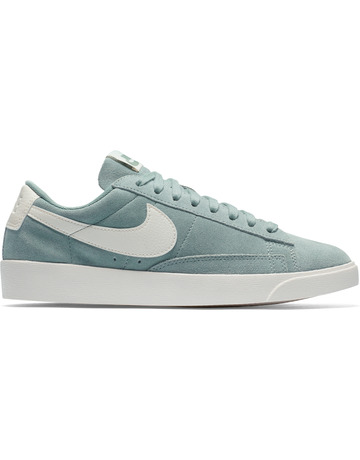 femme nike blazer low suede 302