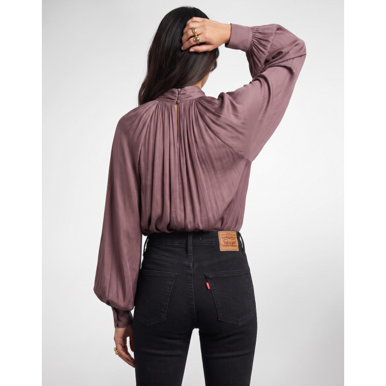 jeans femme  levi's 725 high rise bootcut soot scr