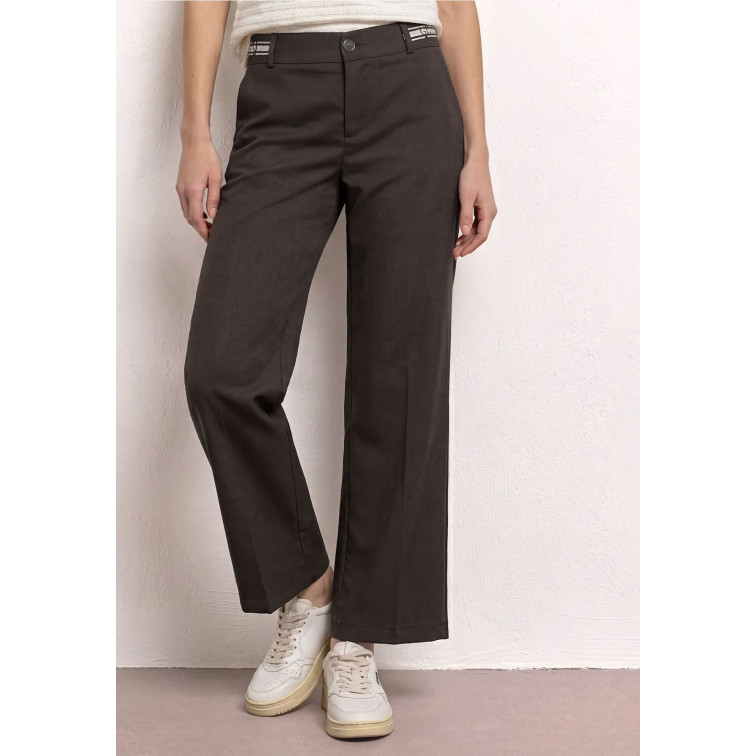 femme straight leg_mw_cool-woven buc 17276