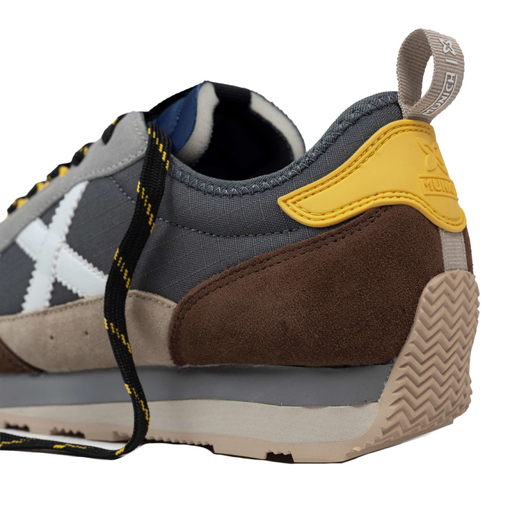 chaussure homme  munich um 87