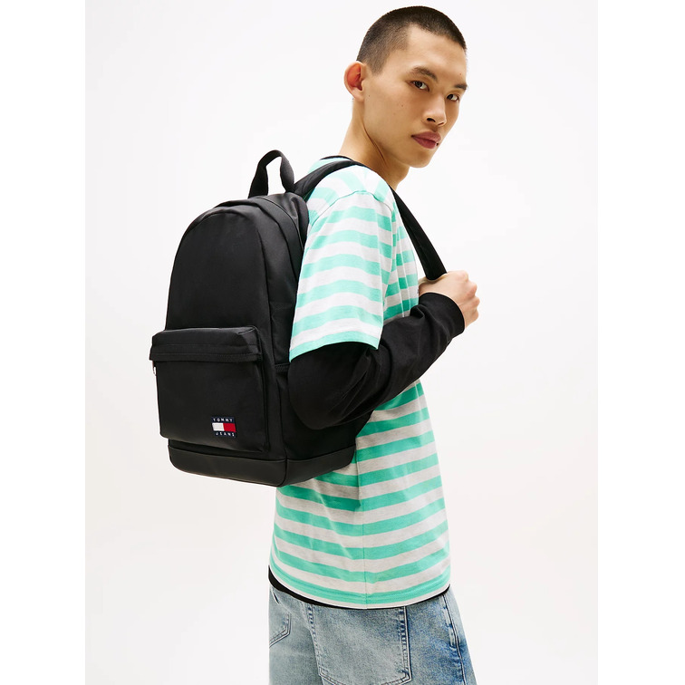homme tjm ess daily dome backpack bds