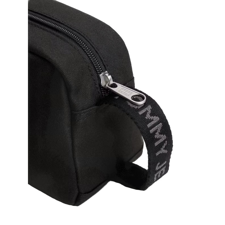 homme tjm ess daily washbag bds