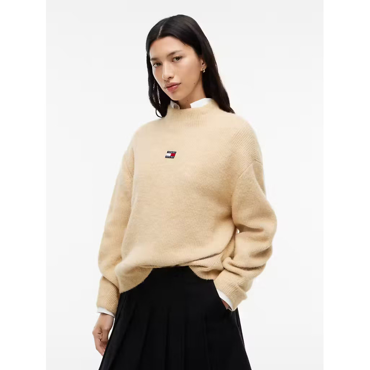 femme tjw mockneck badge sweater ext ab5