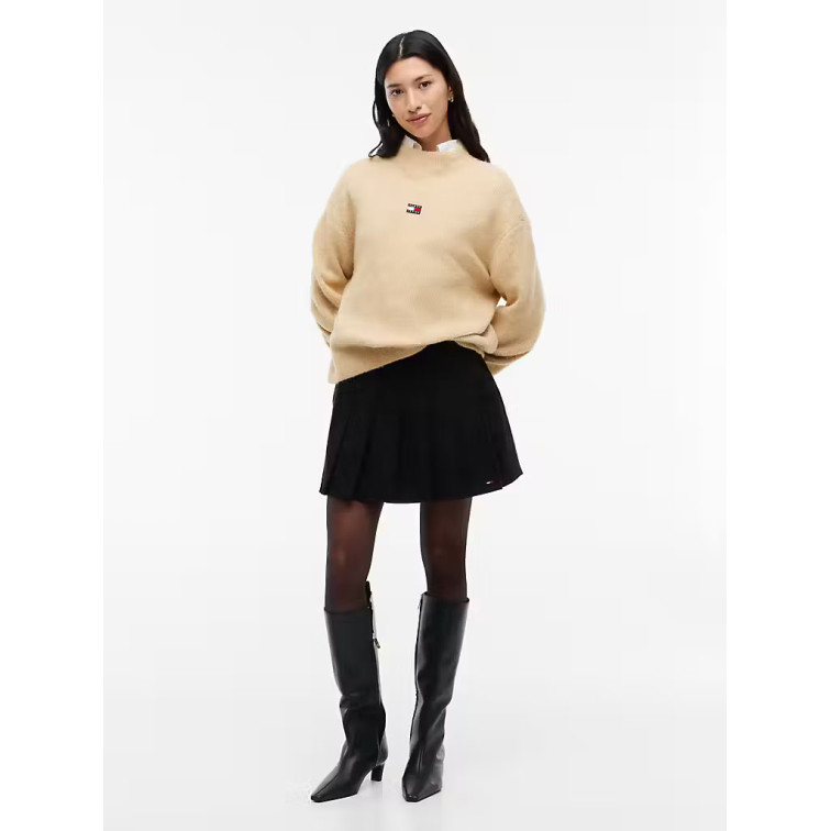 femme tjw mockneck badge sweater ext ab5