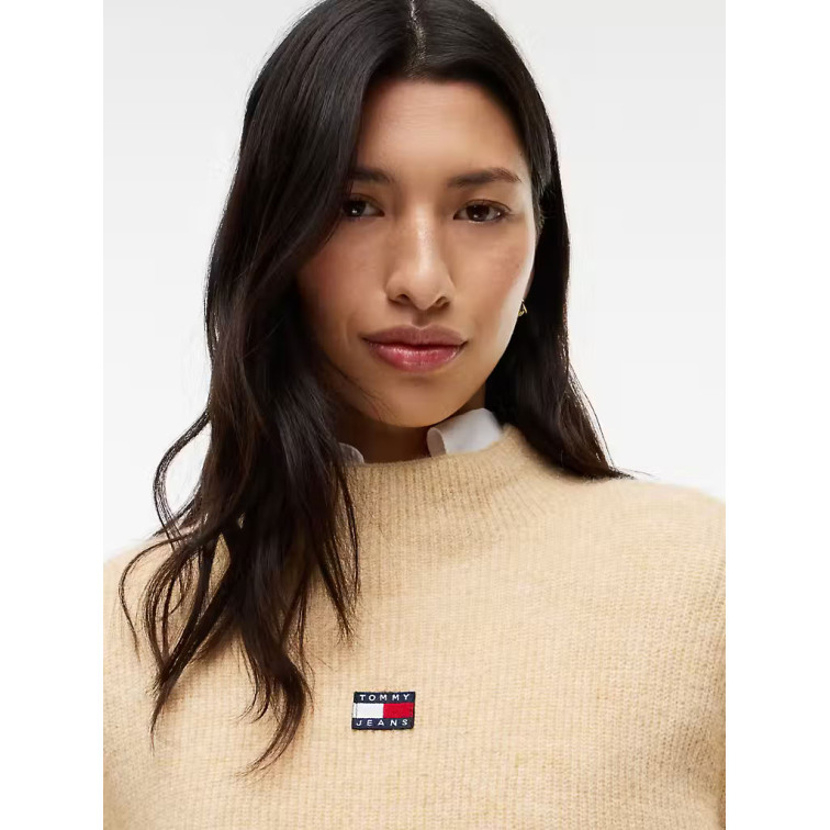 femme tjw mockneck badge sweater ext ab5