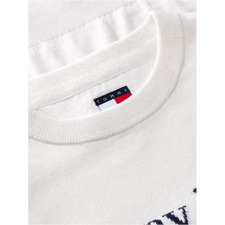 femme tjw essential logo sweater ext ybh