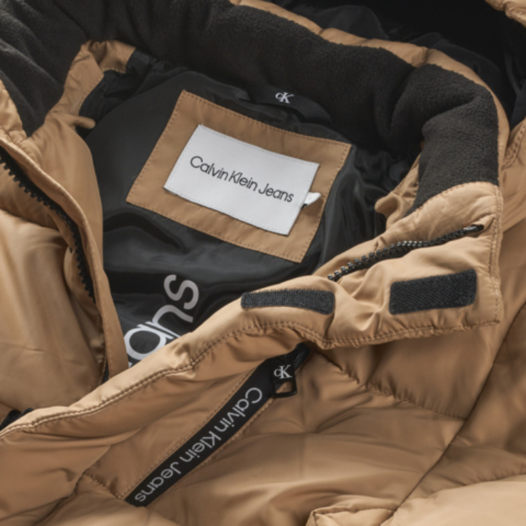 cazadora garçon  ck essential puffer jacket
