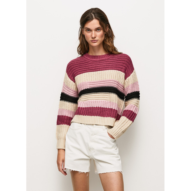 femme tara 371
