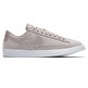 chaussure femme  nike women's nike blazer low lx sho